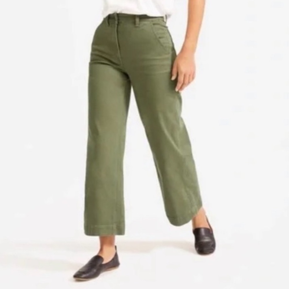 Everlane The Wide-Leg Crop in Olive